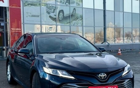 Toyota Camry, 2019 год, 2 700 000 рублей, 1 фотография