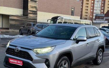 Toyota RAV4, 2022 год, 2 500 000 рублей, 1 фотография