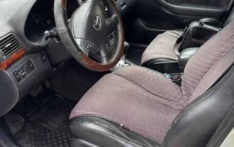 Toyota Avensis III рестайлинг, 2005 год, 900 000 рублей, 7 фотография