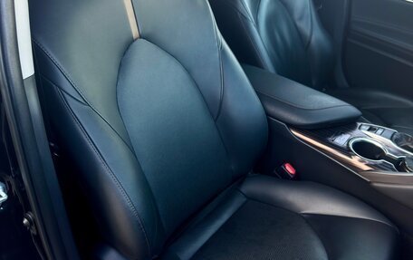 Toyota Camry, 2019 год, 2 700 000 рублей, 12 фотография