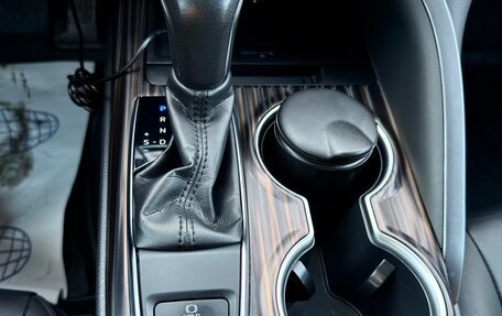 Toyota Camry, 2019 год, 2 700 000 рублей, 5 фотография