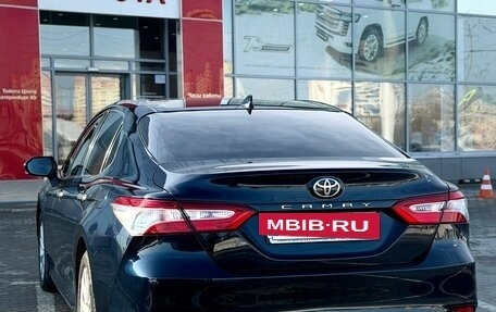 Toyota Camry, 2019 год, 2 700 000 рублей, 2 фотография