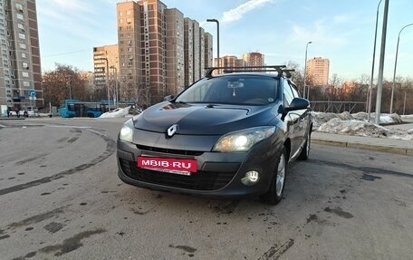 Renault Megane III, 2011 год, 700 000 рублей, 2 фотография