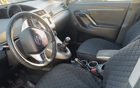 Toyota Verso I, 2013 год, 1 350 000 рублей, 2 фотография