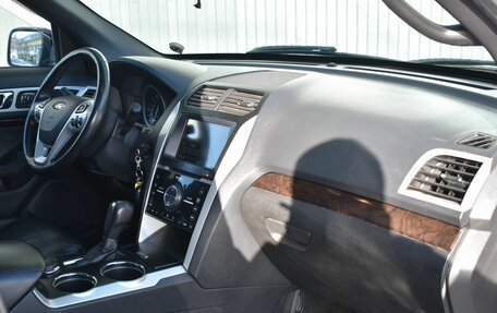 Ford Explorer VI, 2011 год, 1 649 999 рублей, 17 фотография