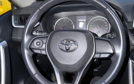 Toyota RAV4, 2022 год, 2 500 000 рублей, 12 фотография