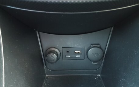 Hyundai Solaris II рестайлинг, 2015 год, 950 000 рублей, 11 фотография