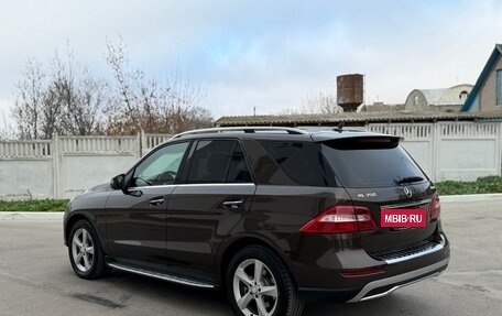 Mercedes-Benz M-Класс, 2013 год, 2 550 000 рублей, 4 фотография