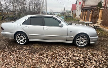 Mercedes-Benz E-Класс, 1997 год, 420 000 рублей, 15 фотография