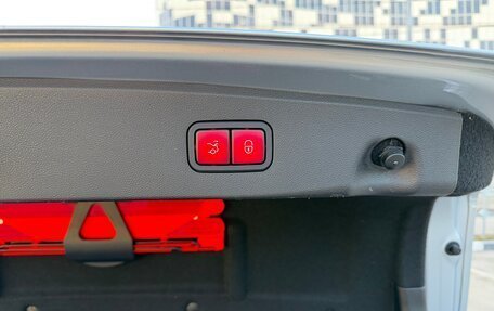 Mercedes-Benz E-Класс, 2013 год, 2 200 000 рублей, 16 фотография