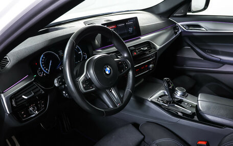 BMW 5 серия, 2019 год, 4 099 000 рублей, 15 фотография