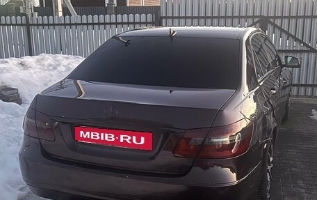 Mercedes-Benz E-Класс, 2009 год, 1 050 000 рублей, 3 фотография