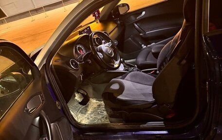 Audi A1, 2011 год, 1 300 000 рублей, 14 фотография