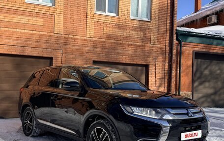 Mitsubishi Outlander III рестайлинг 3, 2016 год, 3 фотография