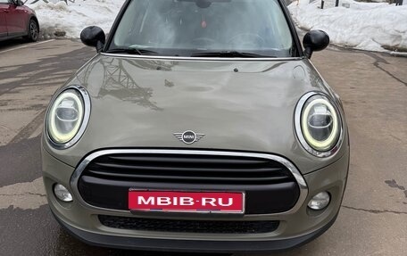 MINI Hatch, 2018 год, 1 850 000 рублей, 1 фотография