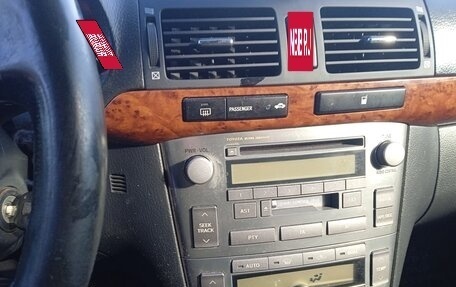 Toyota Avensis III рестайлинг, 2005 год, 800 000 рублей, 7 фотография