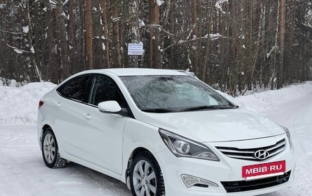 Hyundai Solaris II рестайлинг, 2014 год, 990 000 рублей, 2 фотография