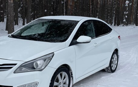 Hyundai Solaris II рестайлинг, 2014 год, 990 000 рублей, 12 фотография