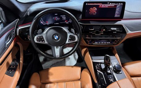 BMW 5 серия, 2021 год, 5 250 000 рублей, 14 фотография