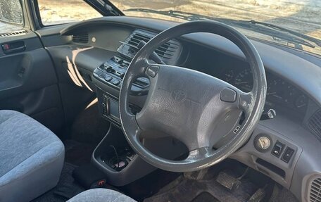 Toyota Estima III рестайлинг -2, 1998 год, 249 000 рублей, 6 фотография