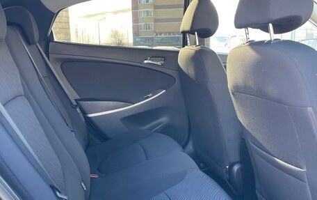 Hyundai Solaris II рестайлинг, 2013 год, 950 000 рублей, 14 фотография