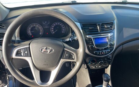 Hyundai Solaris II рестайлинг, 2013 год, 950 000 рублей, 10 фотография