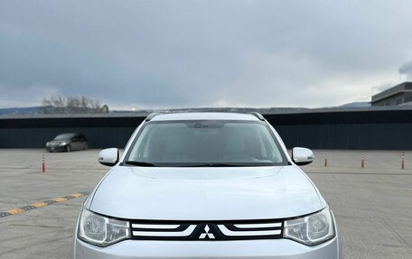 Mitsubishi Outlander III рестайлинг 3, 2012 год, 1 300 000 рублей, 1 фотография