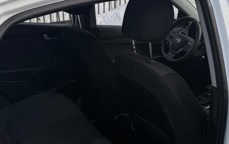 Hyundai Solaris II рестайлинг, 2018 год, 1 750 000 рублей, 8 фотография