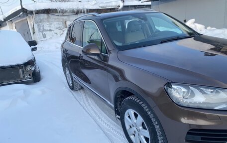 Volkswagen Touareg III, 2011 год, 2 500 000 рублей, 2 фотография