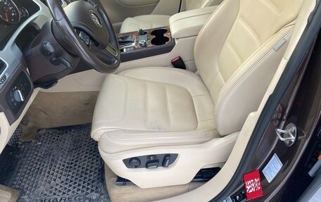 Volkswagen Touareg III, 2011 год, 2 500 000 рублей, 5 фотография