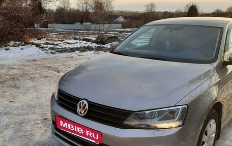 Volkswagen Jetta VI, 2016 год, 1 600 000 рублей, 2 фотография