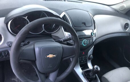 Chevrolet Cruze II, 2013 год, 665 000 рублей, 8 фотография