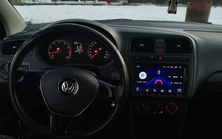 Volkswagen Polo VI (EU Market), 2017 год, 994 000 рублей, 8 фотография