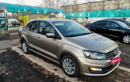 Volkswagen Polo VI (EU Market), 2017 год, 994 000 рублей, 2 фотография