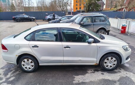 Volkswagen Polo VI (EU Market), 2011 год, 414 000 рублей, 3 фотография