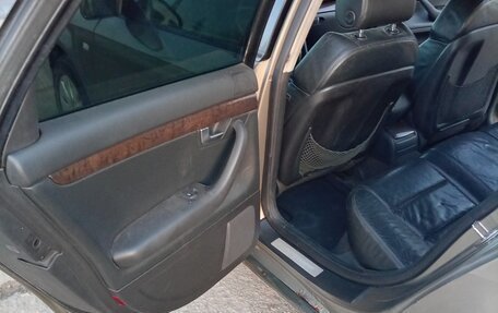 Audi A4, 2006 год, 650 000 рублей, 16 фотография