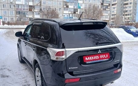 Mitsubishi Outlander III рестайлинг 3, 2012 год, 1 530 000 рублей, 7 фотография