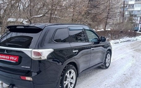 Mitsubishi Outlander III рестайлинг 3, 2012 год, 1 530 000 рублей, 5 фотография