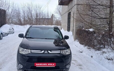 Mitsubishi Outlander III рестайлинг 3, 2012 год, 1 530 000 рублей, 6 фотография