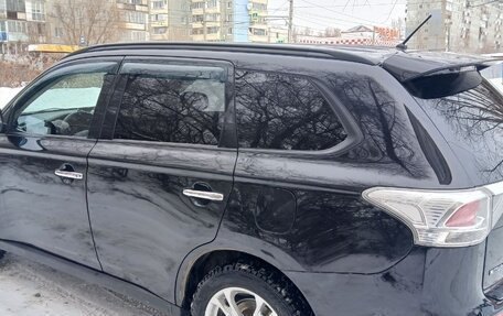 Mitsubishi Outlander III рестайлинг 3, 2012 год, 1 530 000 рублей, 12 фотография