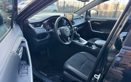 Toyota RAV4, 2022 год, 4 380 000 рублей, 10 фотография