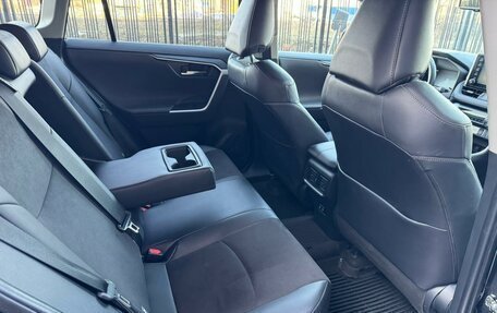 Toyota RAV4, 2022 год, 4 380 000 рублей, 13 фотография