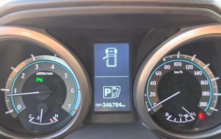 Toyota Land Cruiser Prado 150 рестайлинг 2, 2011 год, 3 400 000 рублей, 9 фотография