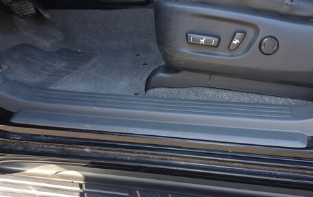 Toyota Land Cruiser Prado 150 рестайлинг 2, 2011 год, 3 400 000 рублей, 19 фотография