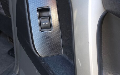 Toyota Land Cruiser Prado 150 рестайлинг 2, 2011 год, 3 400 000 рублей, 25 фотография