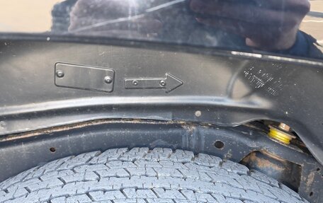 Toyota Land Cruiser Prado 150 рестайлинг 2, 2011 год, 3 400 000 рублей, 34 фотография