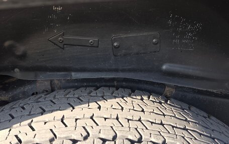 Toyota Land Cruiser Prado 150 рестайлинг 2, 2011 год, 3 400 000 рублей, 35 фотография