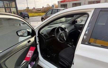 Hyundai Solaris II рестайлинг, 2016 год, 670 000 рублей, 1 фотография