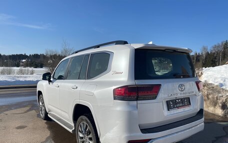 Toyota Land Cruiser, 2022 год, 12 000 000 рублей, 3 фотография