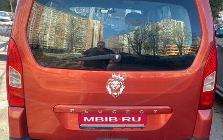 Peugeot Partner II рестайлинг 2, 2011 год, 550 000 рублей, 4 фотография